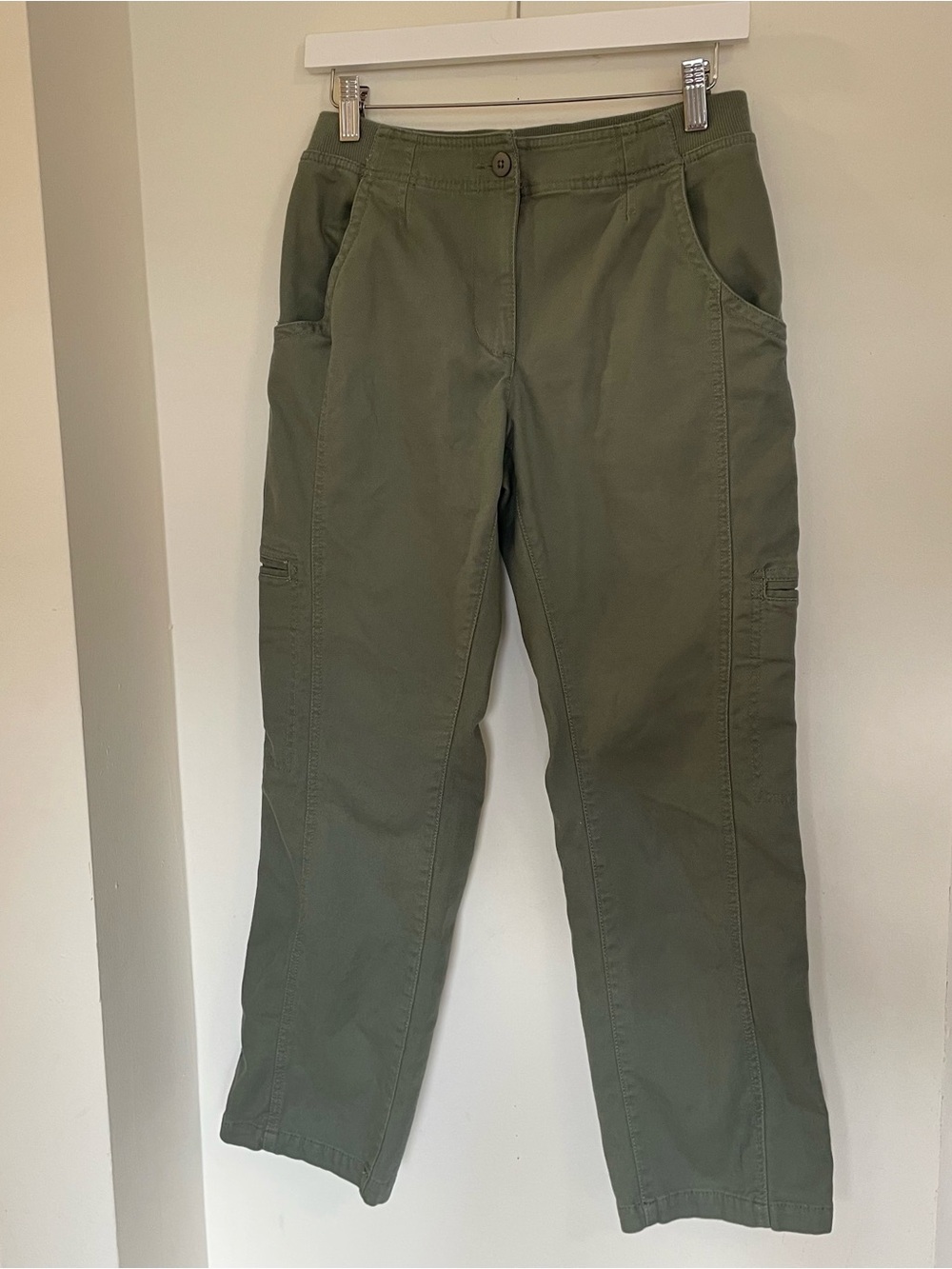 L.L. Bean Classic Fit Cotton Cargo Pants in Olive